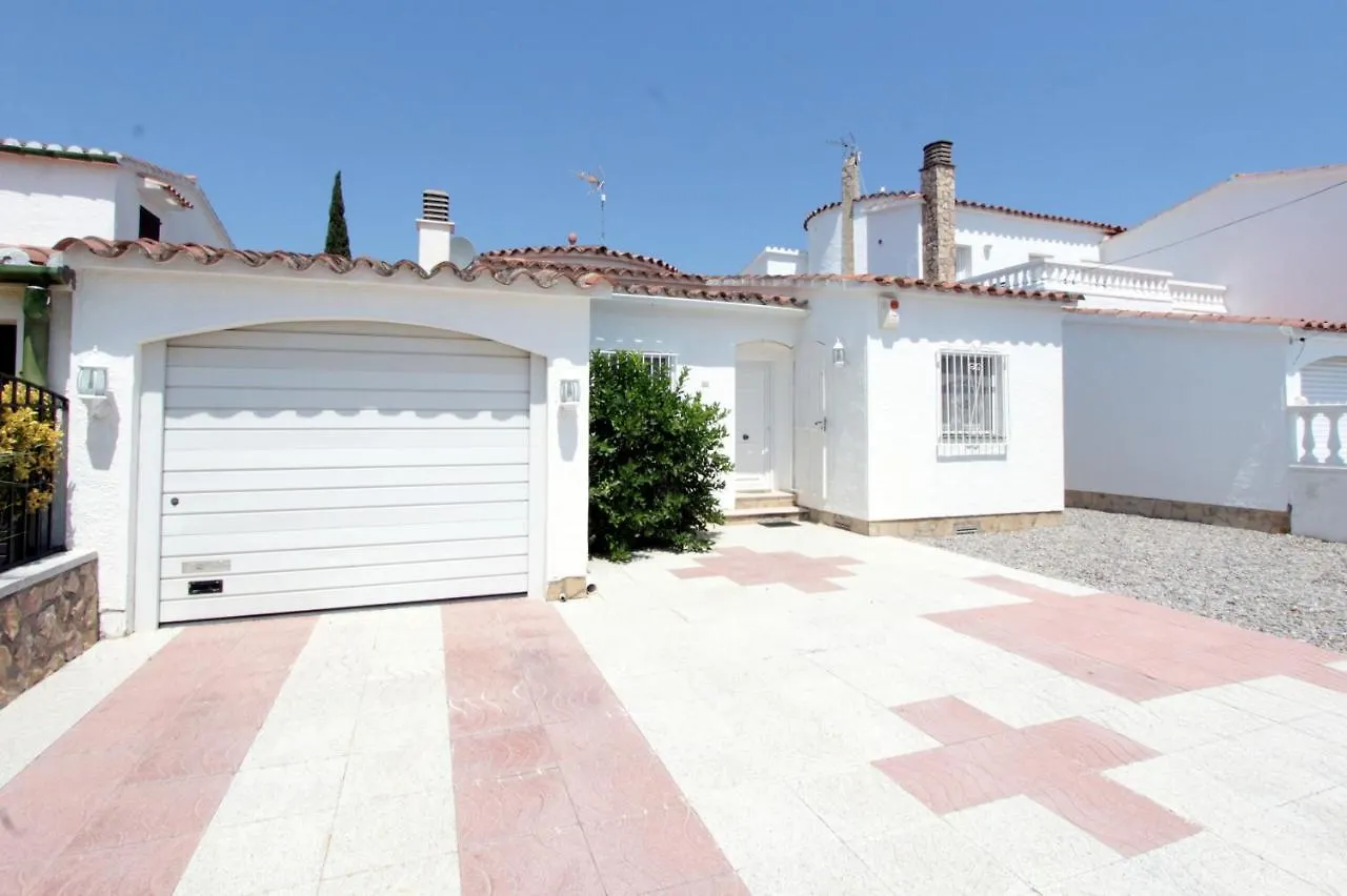 Leon Inmo Villa Franca - 10049 Empuriabrava 0*,  Spanien