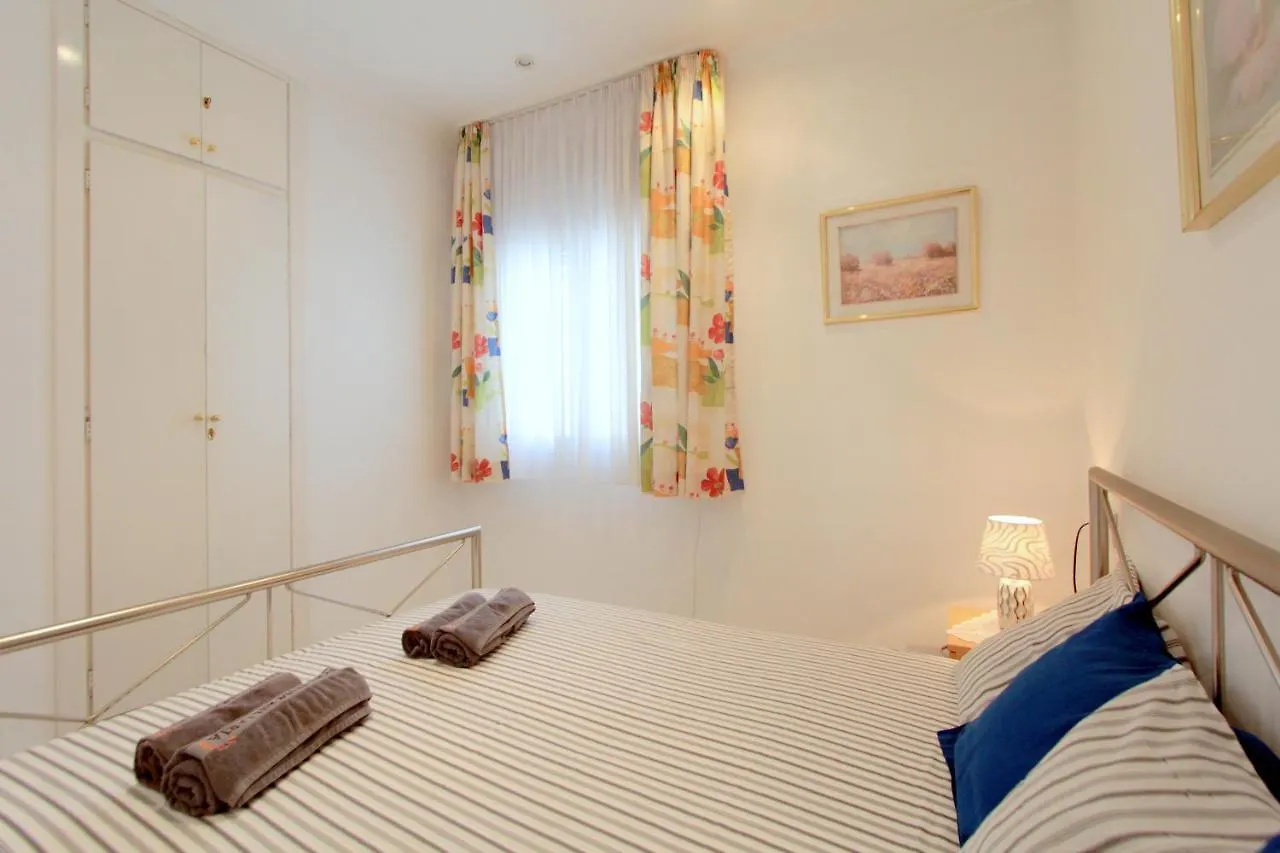 Leon Inmo Villa Franca - 10049 Empuriabrava 0*,
